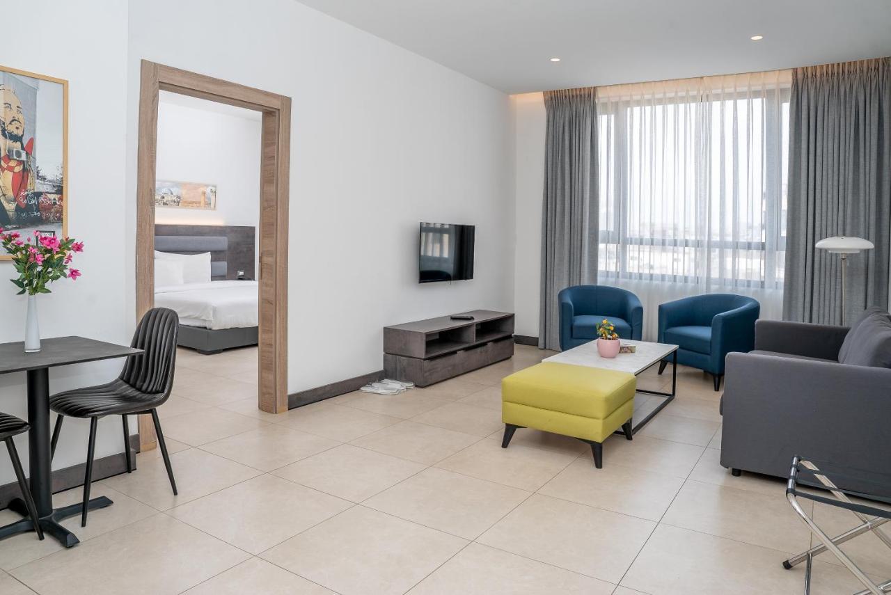 Liv Weibdeh Hotel Suites Amman Zewnętrze zdjęcie