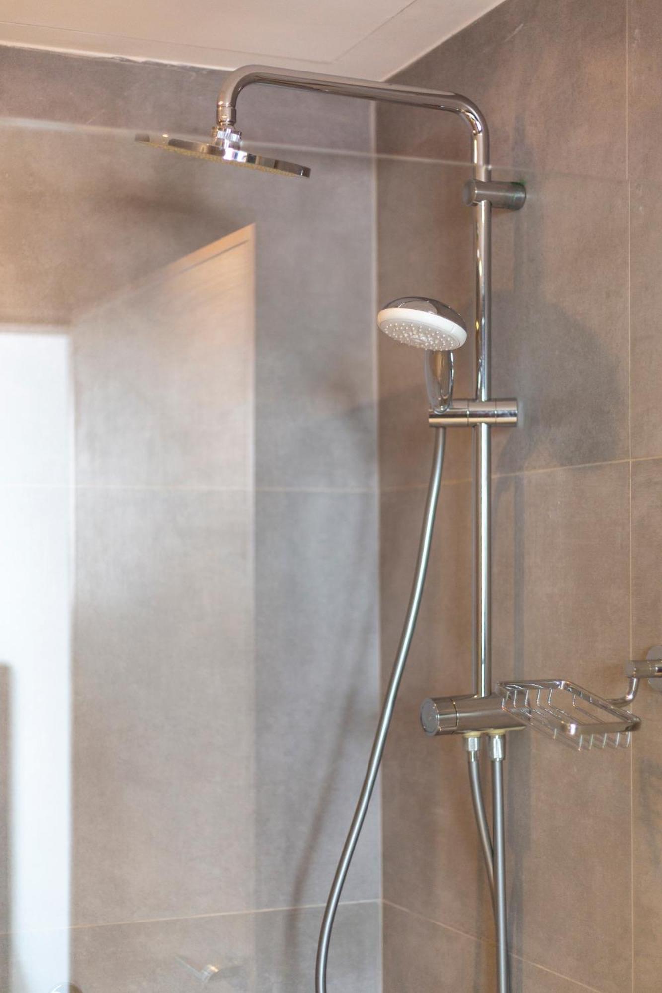 Liv Weibdeh Hotel Suites Amman Zewnętrze zdjęcie