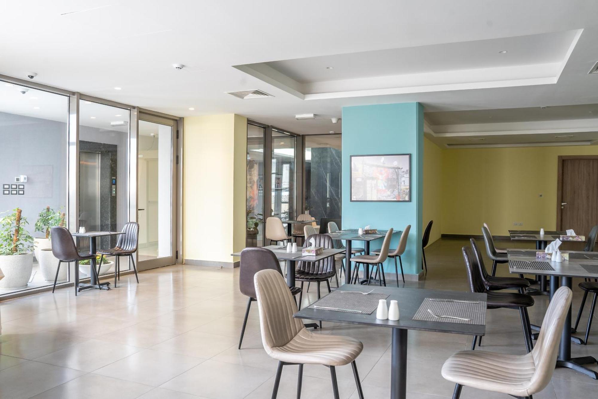 Liv Weibdeh Hotel Suites Amman Zewnętrze zdjęcie